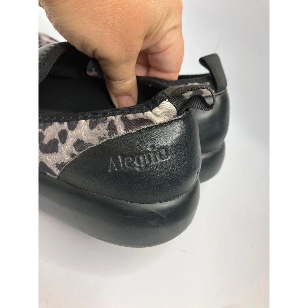 Alegria Slip On Shoes Womens 38 Grey Leopard Print Excellent Comfort Flats